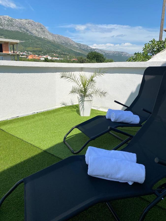 Apartment Milena Kastela Mit Whirlpool Exterior photo